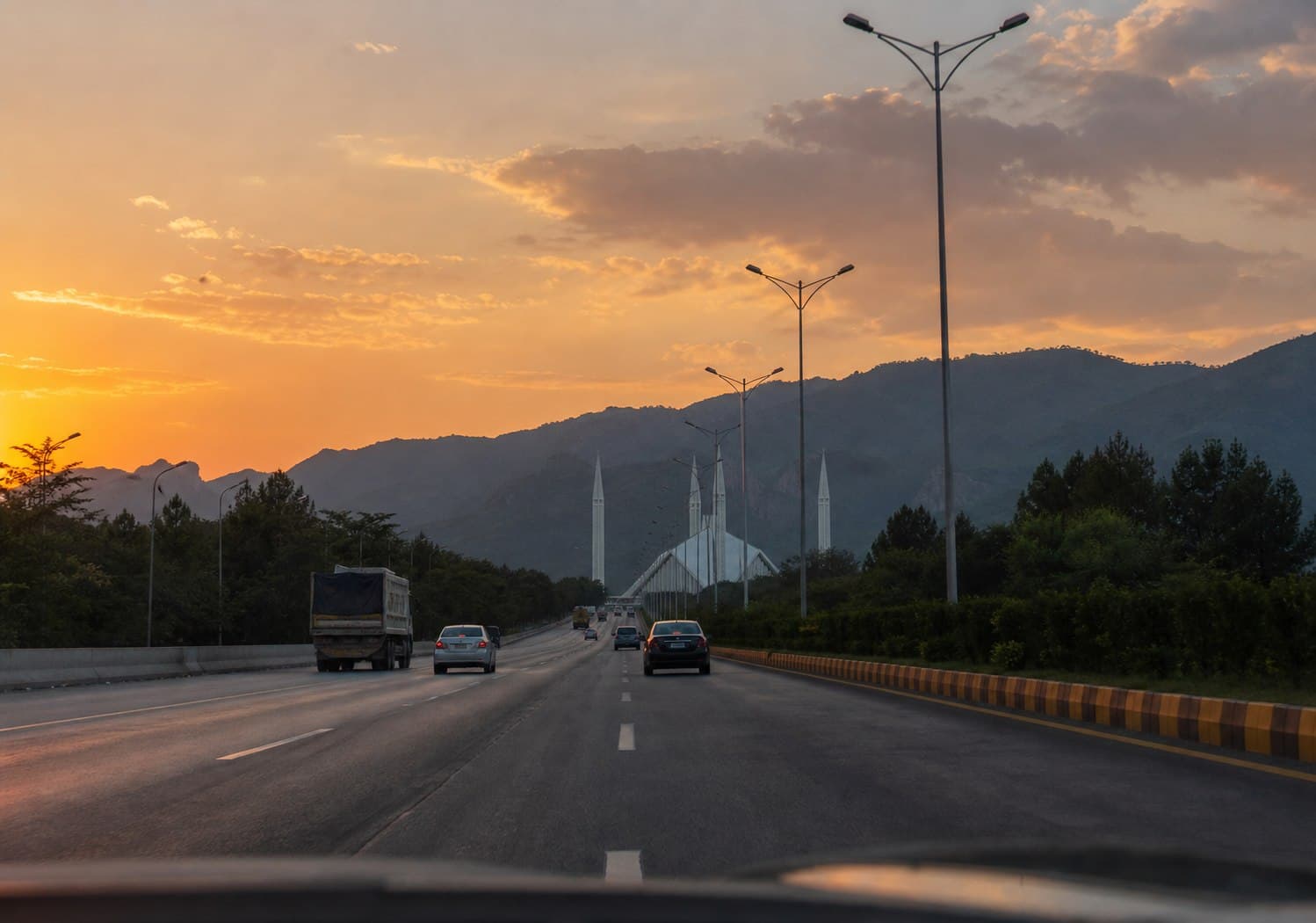 Lahore to Islamabad